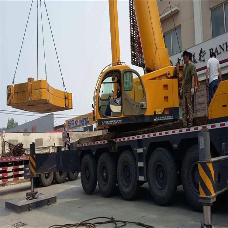 龙湾镇当地吊车出租|机器吊装|75吨|工厂搬迁服务